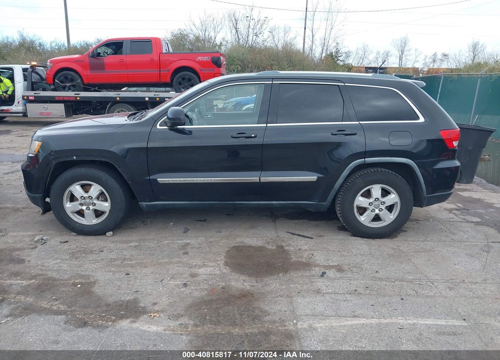 2011 JEEP GRAND CHEROKEE LAREDO VIN: 1J4RR4GG7BC585923