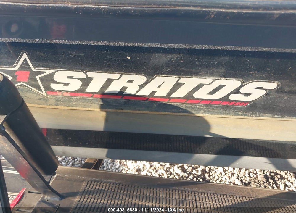 1990 STRATOS BASSBOAT VIN: BN28W513C090