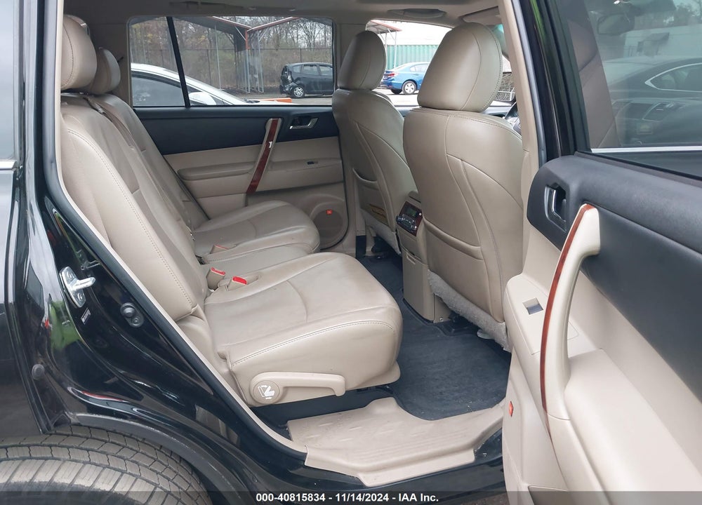 2011 TOYOTA HIGHLANDER LIMITED V6 VIN: 5TDDK3EH4BS092838