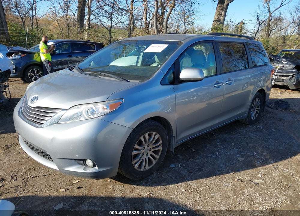 2017 TOYOTA SIENNA VIN: 5TDYZ3DC4HS834876