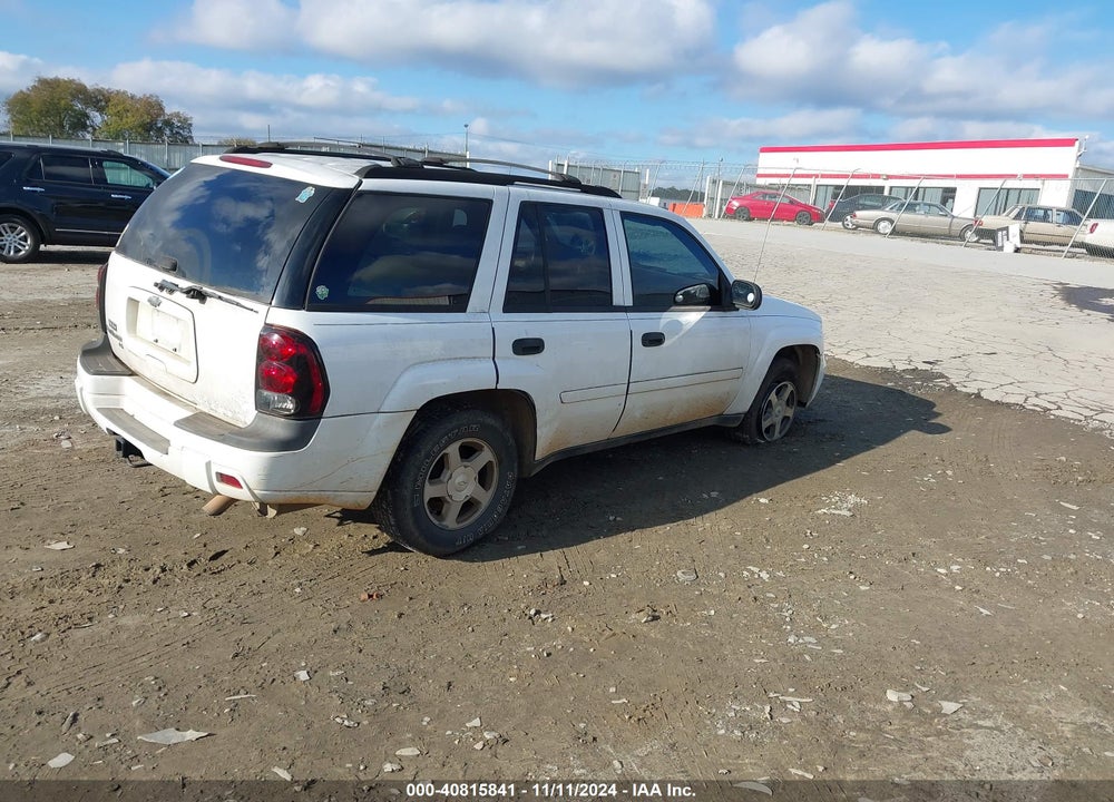 2006 CHEVROLET TRAILBLAZER LS VIN: 1GNDS13S662232797