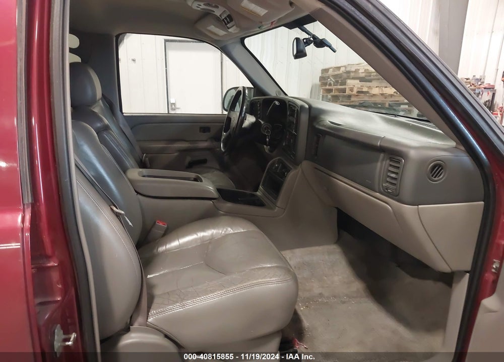2004 CHEVROLET SUBURBAN COMMERCIAL VIN: 1GNFK16Z24J185708