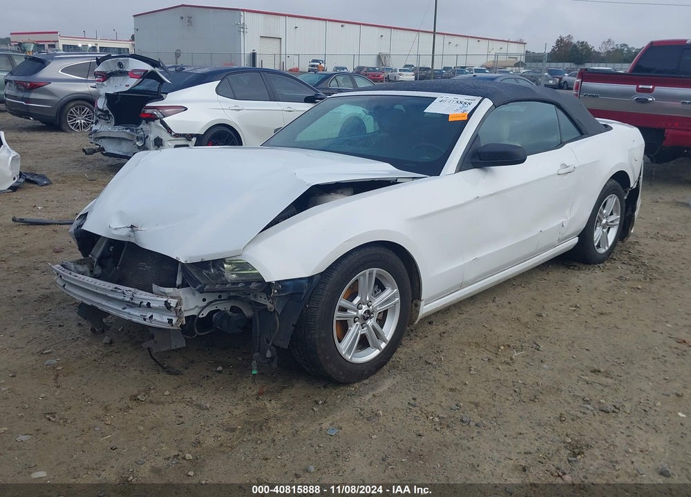 2014 FORD MUSTANG V6 VIN: 1ZVBP8EM3E5220173