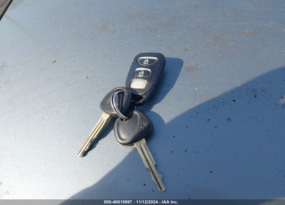 2010 HYUNDAI ELANTRA GLS VIN: KMHDU4AD0AU834631