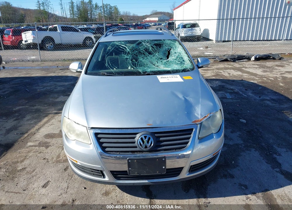2008 VOLKSWAGEN PASSAT KOMFORT VIN: WVWLK93C88E083628