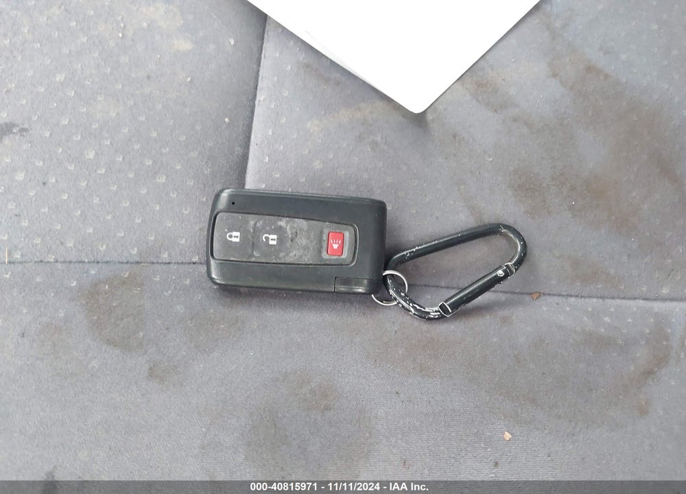 2008 TOYOTA PRIUS VIN: JTDKB20U083341815