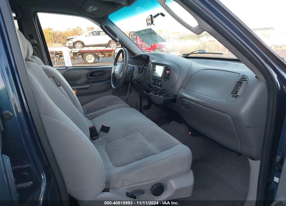 2002 FORD F-150 LARIAT/XLT VIN: 1FTRW08L62KE13455