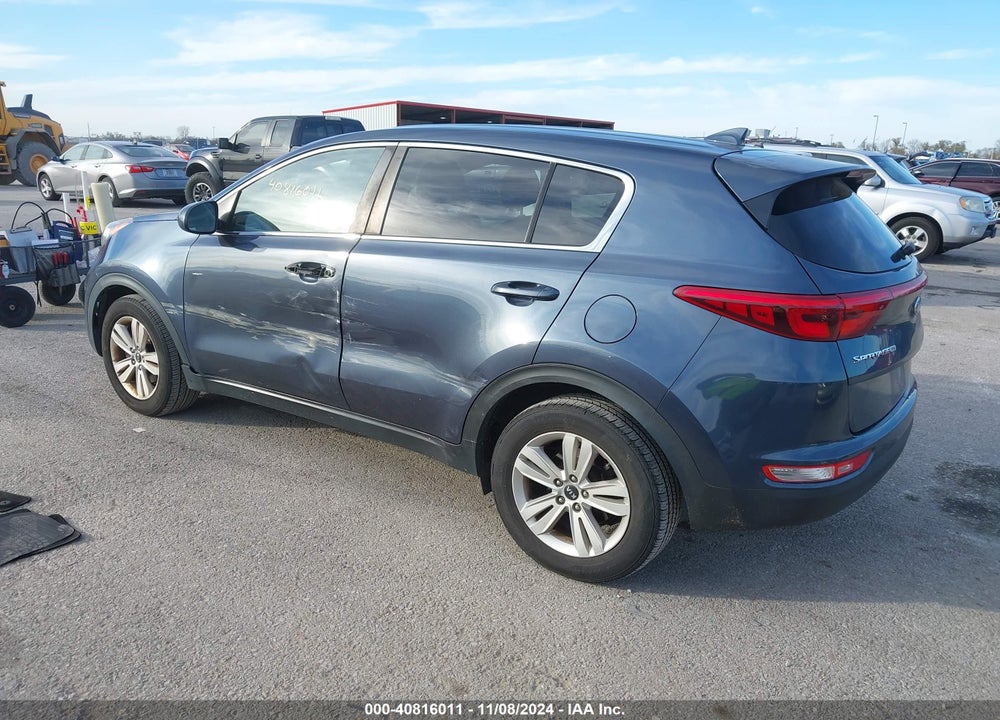2018 KIA SPORTAGE LX VIN: KNDPM3AC0J7453931