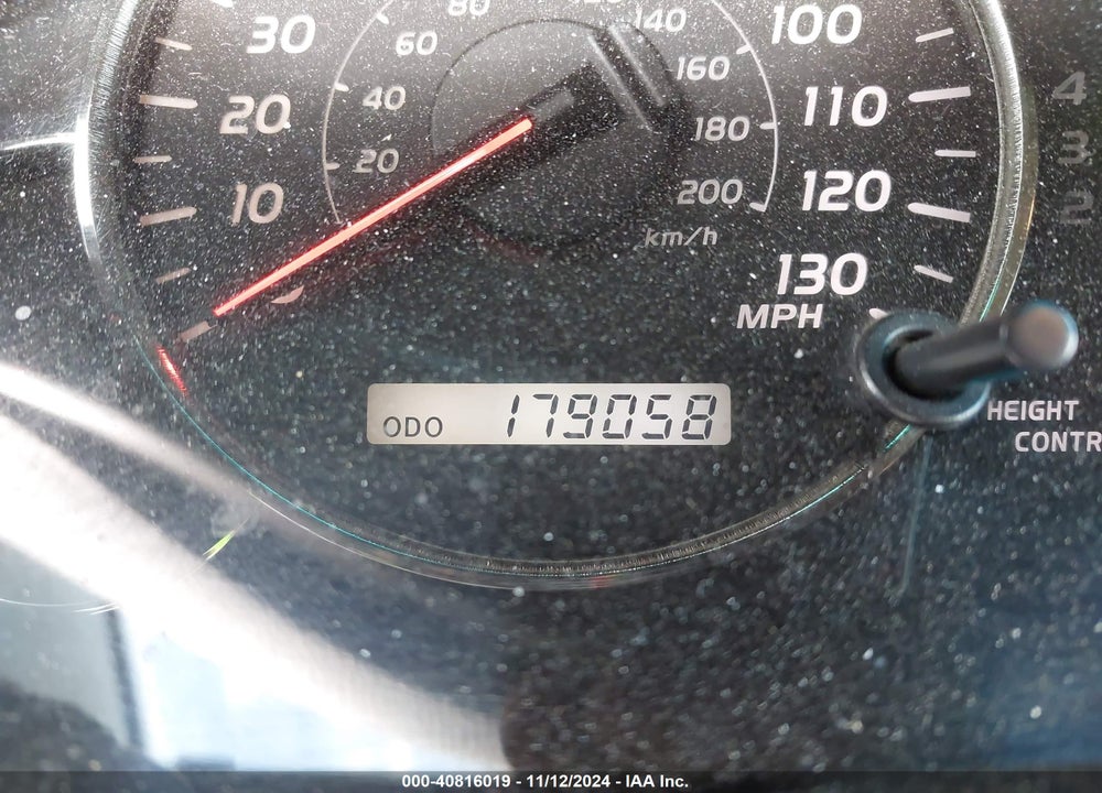 2003 LEXUS GX 470 VIN: JTJBT20X830023617