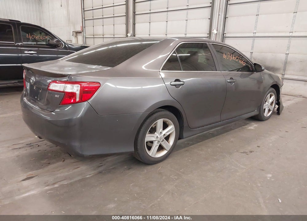 2014 TOYOTA CAMRY SE VIN: 4T1BF1FK2EU375194