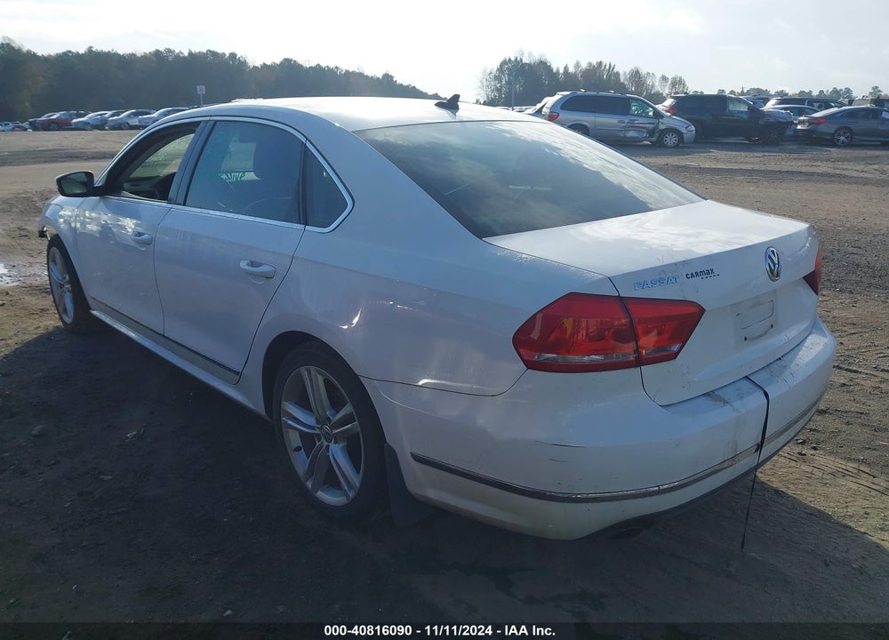 2015 VOLKSWAGEN PASSAT VIN: 1VWBT7A31FC079121