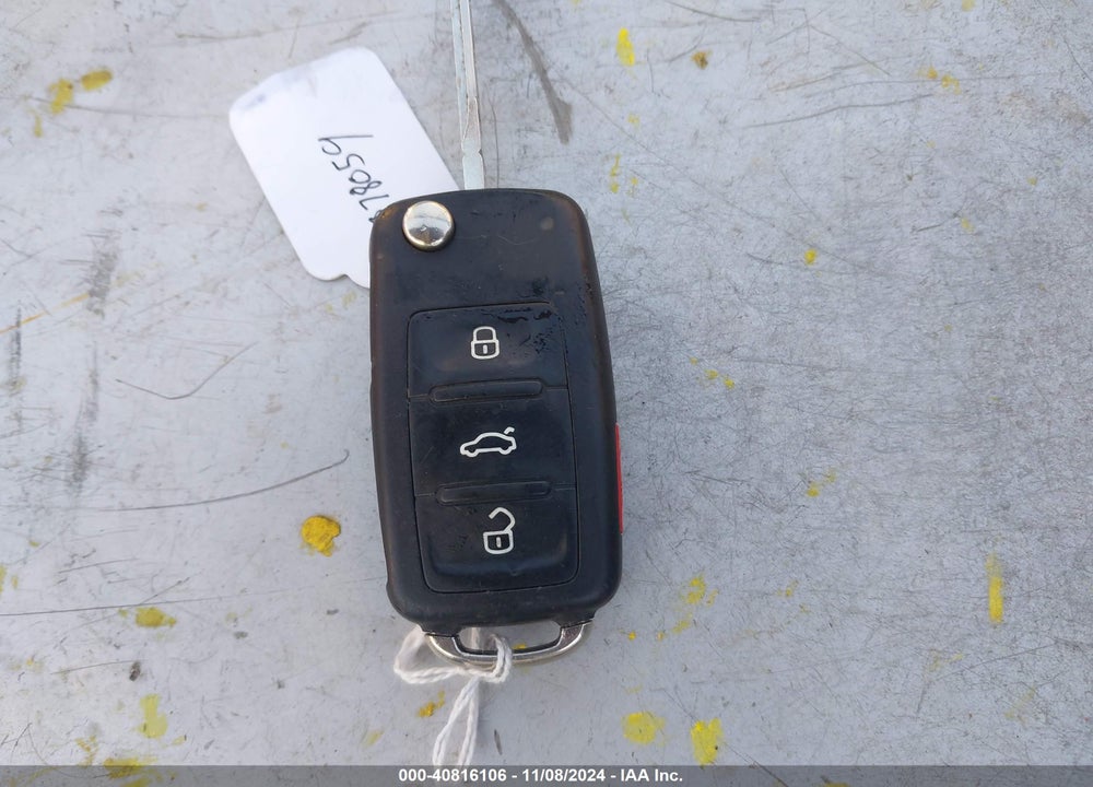 2012 VOLKSWAGEN JETTA 2.5L SE VIN: 3VWBP7AJXCM078059