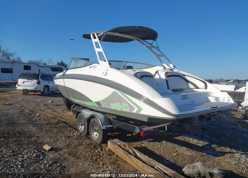 2016 YAMAHA SKIBOAT VIN: YAMC0329E616