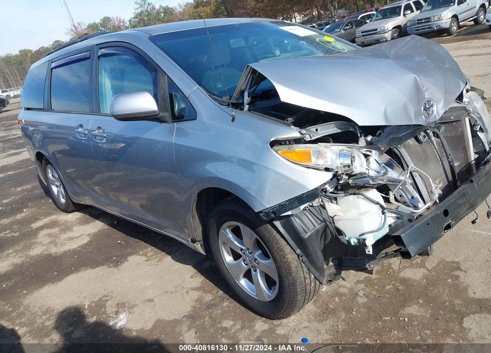2013 TOYOTA SIENNA LE V6 8 PASSENGER VIN: 5TDKK3DC4DS391648