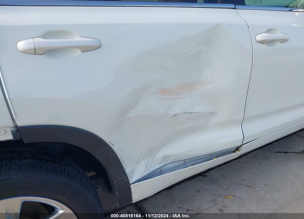 2018 TOYOTA HIGHLANDER LIMITED VIN: 5TDYZRFH1JS252834