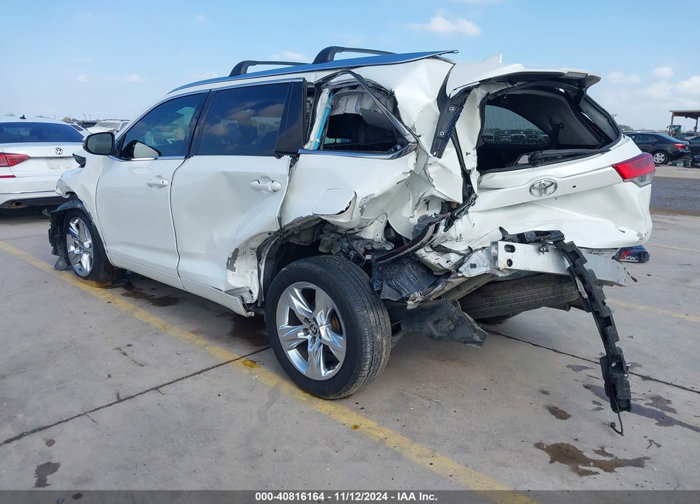 2018 TOYOTA HIGHLANDER LIMITED VIN: 5TDYZRFH1JS252834