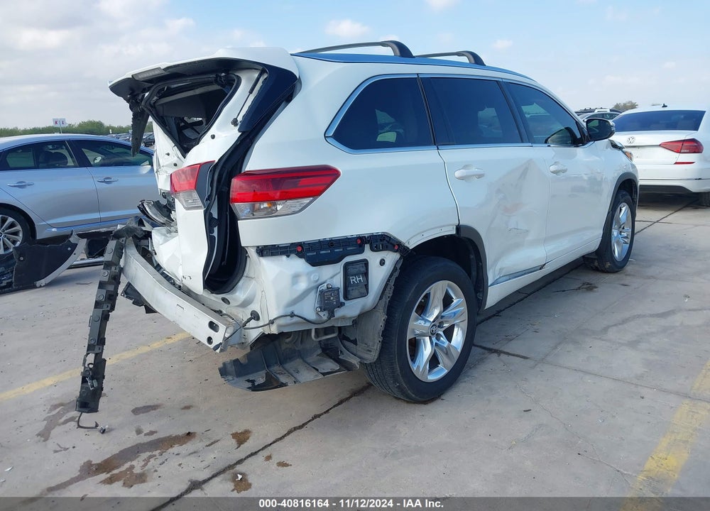2018 TOYOTA HIGHLANDER LIMITED VIN: 5TDYZRFH1JS252834