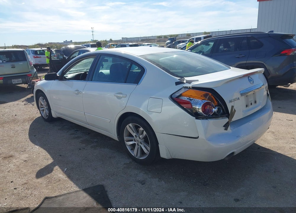 2011 NISSAN ALTIMA 3.5 SR VIN: 1N4BL2AP7BN400205