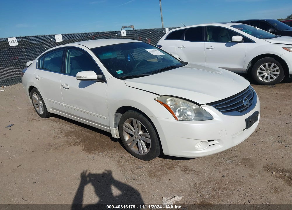 2011 NISSAN ALTIMA 3.5 SR VIN: 1N4BL2AP7BN400205