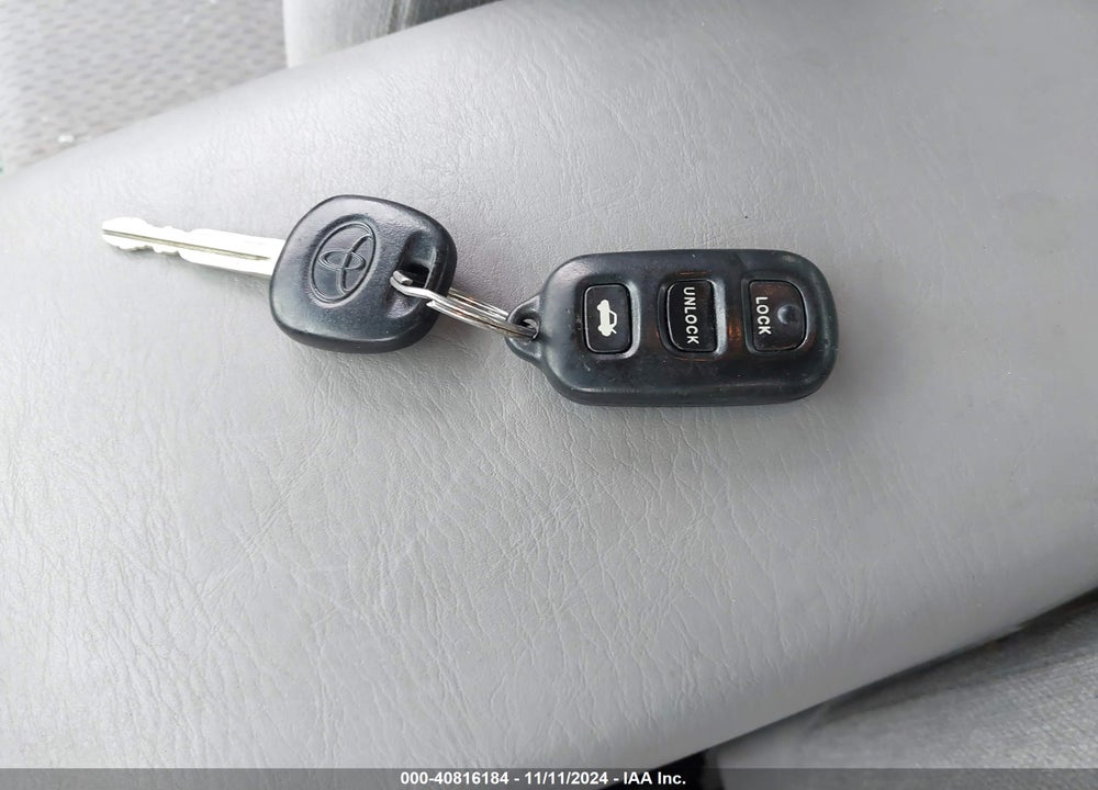 2002 TOYOTA CAMRY LE V6 VIN: 4T1BF32K52U024714