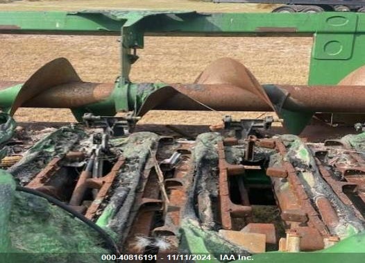 2013 JOHN DEERE 618C CORN HEADER ONLY NO TLR VIN: 1H00618CVDX755232