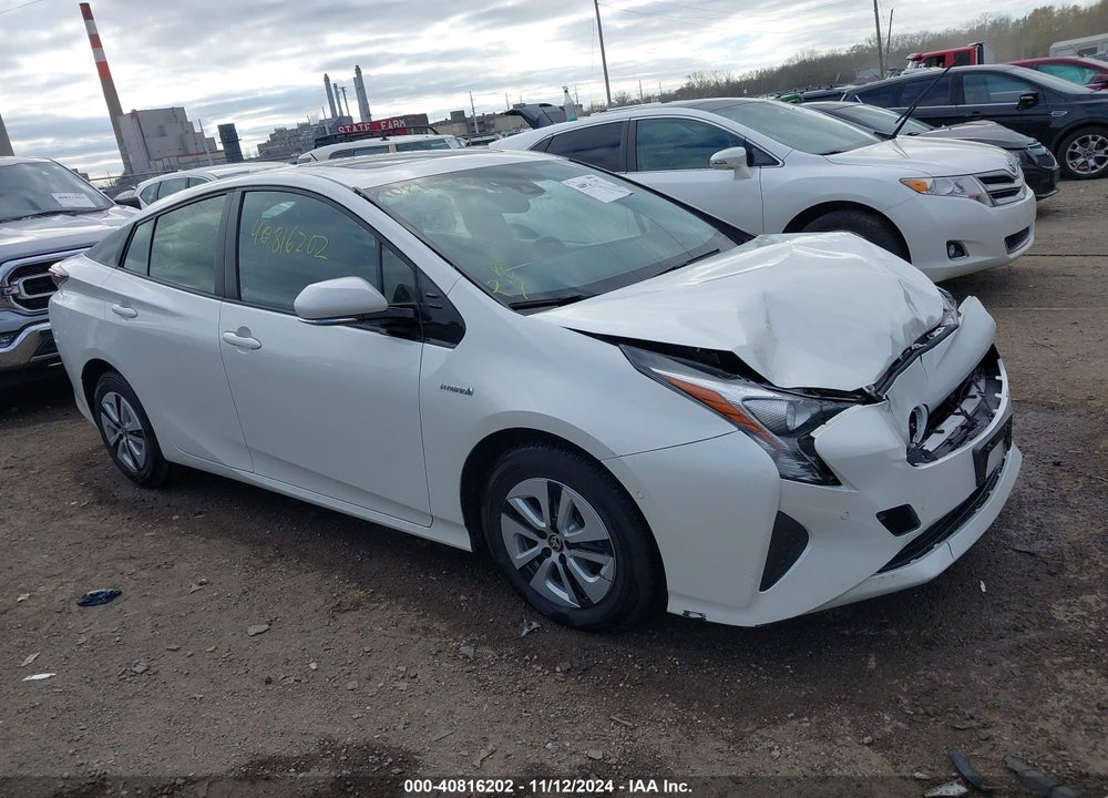 2018 TOYOTA PRIUS VIN: JTDKARFU3J3067681