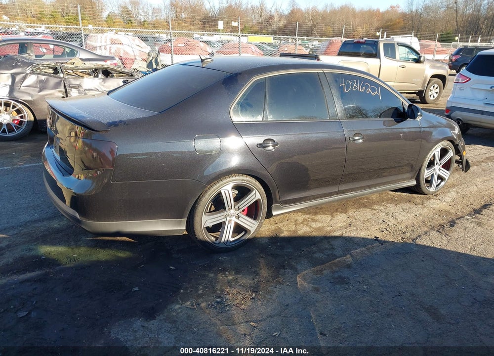 2007 VOLKSWAGEN JETTA GLI VIN: 3VWXJ71K07M101029