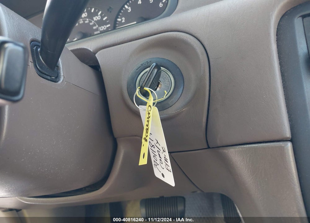 1999 TOYOTA CAMRY LE VIN: JT2BG22K5X0303342