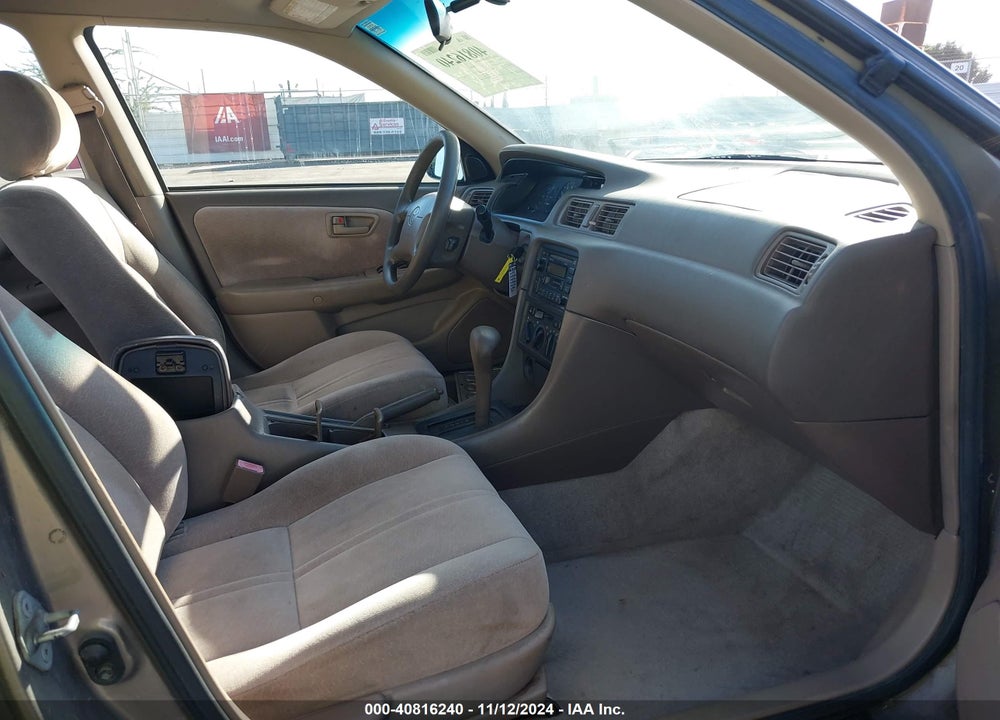1999 TOYOTA CAMRY LE VIN: JT2BG22K5X0303342