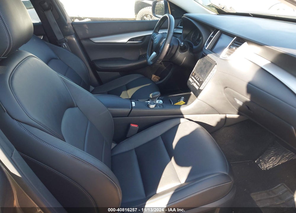 2021 INFINITI QX50 LUXE AWD VIN: 3PCAJ5BBXMF120053