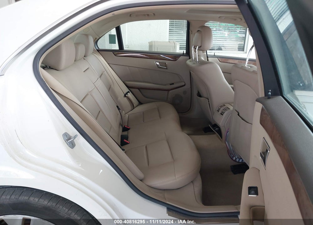 2011 MERCEDES-BENZ E 350 VIN: WDDHF5GBXBA420485