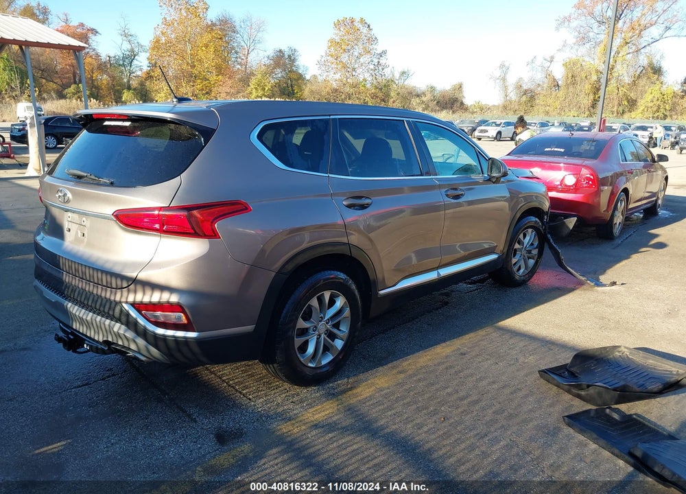 2019 HYUNDAI SANTA FE SE VIN: 5NMS23AD8KH094010
