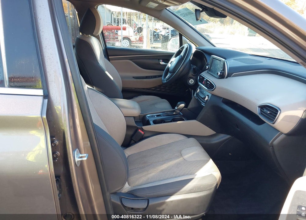 2019 HYUNDAI SANTA FE SE VIN: 5NMS23AD8KH094010