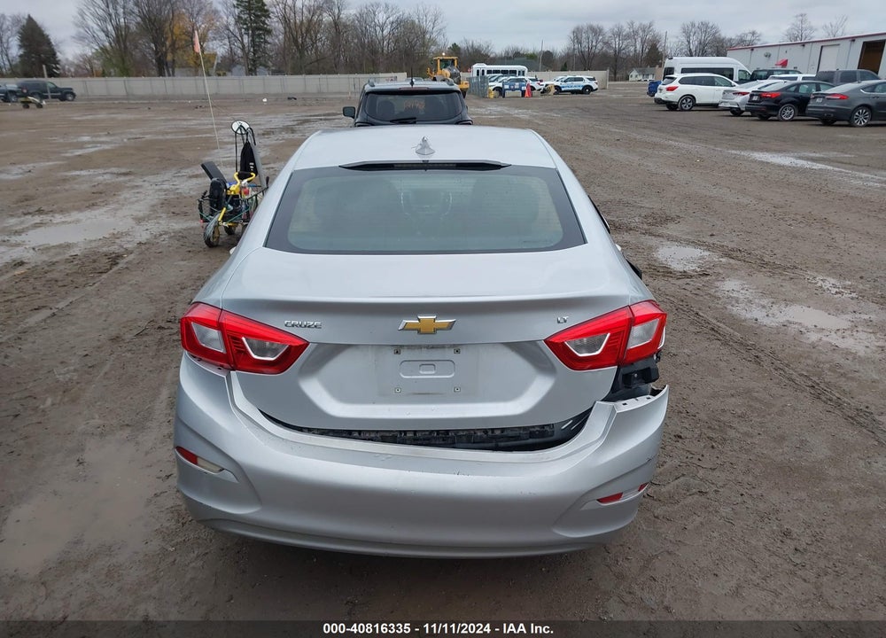 2017 CHEVROLET CRUZE VIN: 1G1BE5SM4H7235147