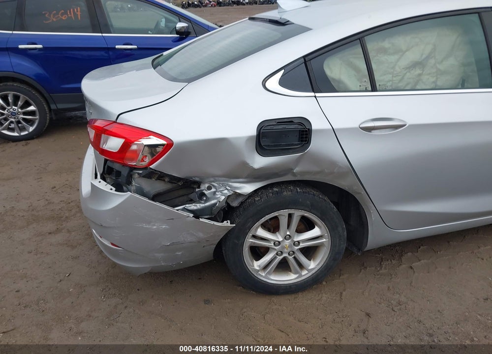 2017 CHEVROLET CRUZE VIN: 1G1BE5SM4H7235147