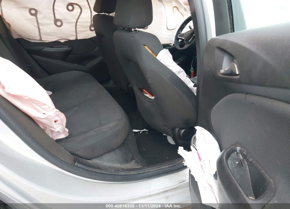 2017 CHEVROLET CRUZE VIN: 1G1BE5SM4H7235147