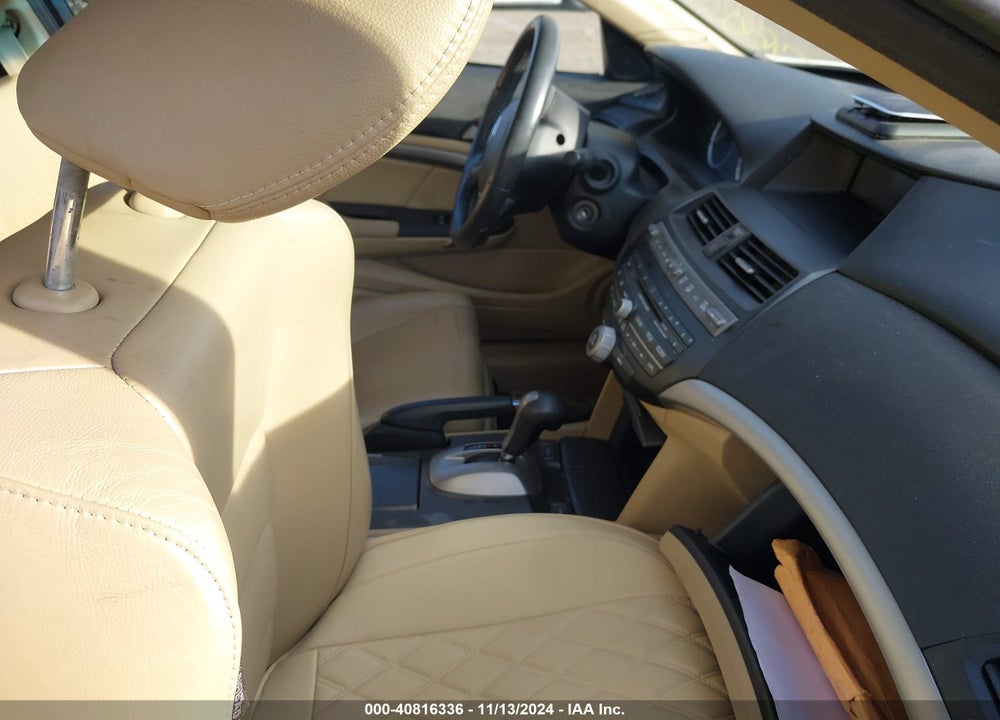 2011 HONDA ACCORD 2.4 EX-L VIN: 1HGCS1B89BA016311