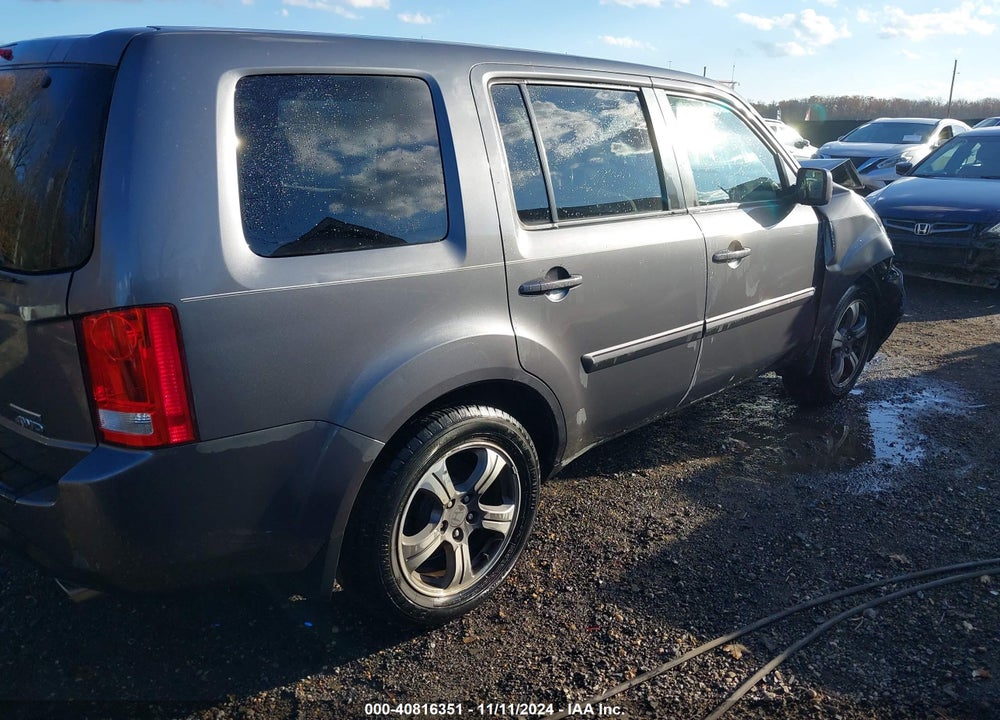 2015 HONDA PILOT SE VIN: 5FNYF4H34FB078444