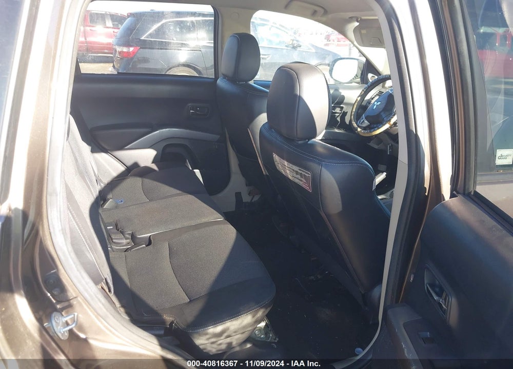 2011 MITSUBISHI OUTLANDER SE VIN: JA4AS3AW5BU032614