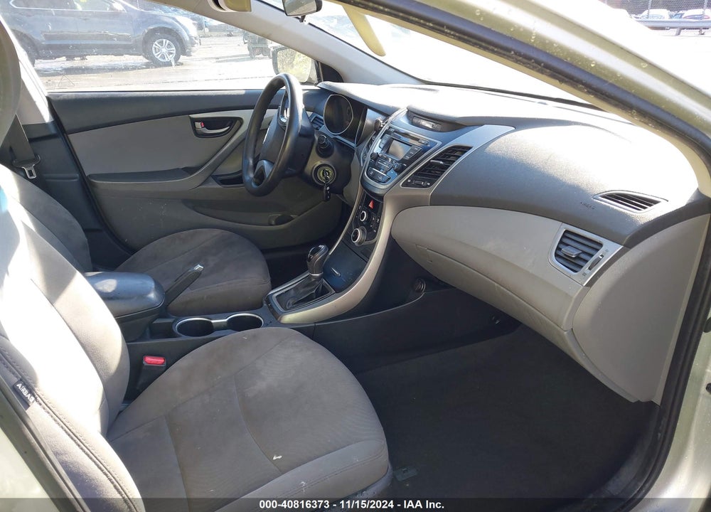 2016 HYUNDAI ELANTRA SE VIN: 5NPDH4AE3GH665872