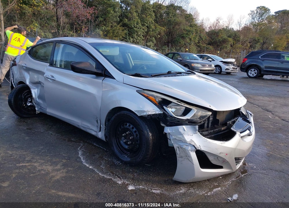2016 HYUNDAI ELANTRA SE VIN: 5NPDH4AE3GH665872