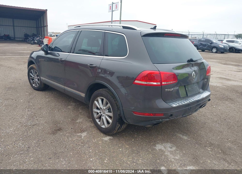 2013 VOLKSWAGEN TOUAREG VR6 SPORT VIN: WVGEF9BP1DD008542