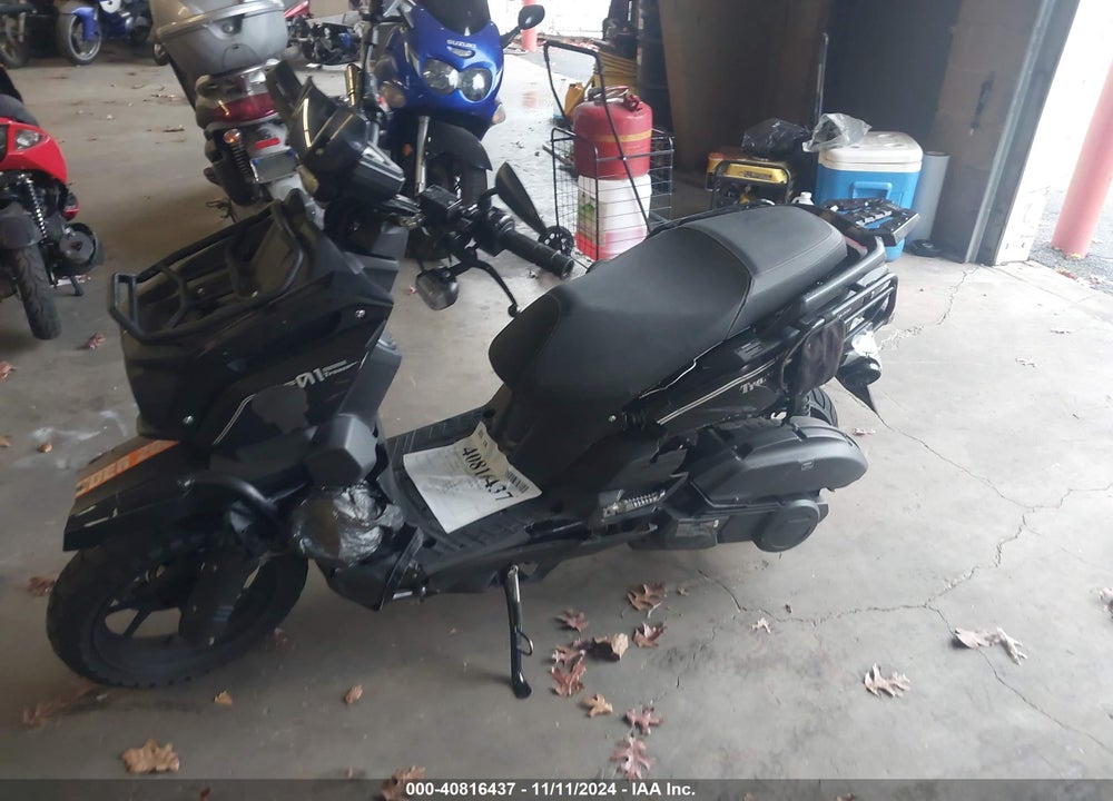 2023 QIANXIN SCOOTER VIN: H0DTAELZ9PY800095