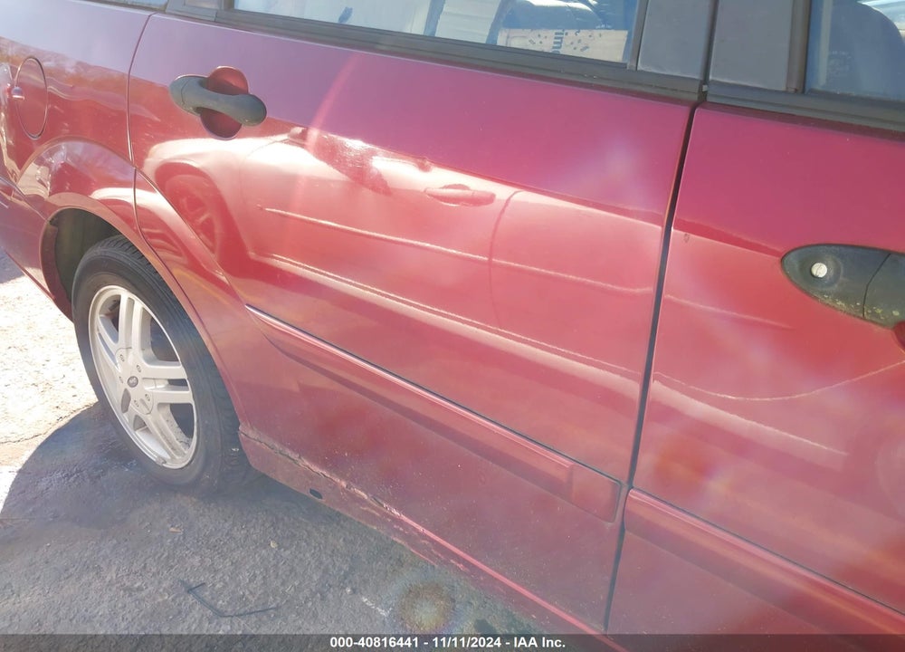 2000 FORD FOCUS SE VIN: 1FAFP3632YW333596
