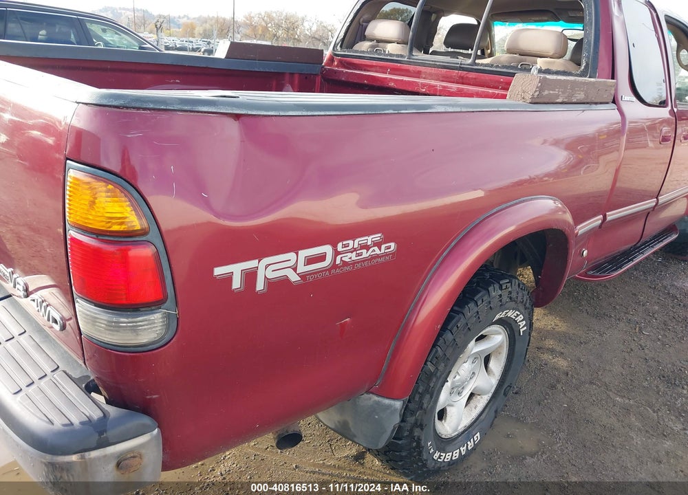 2002 TOYOTA TUNDRA LTD V8 VIN: 5TBBT481X2S284993