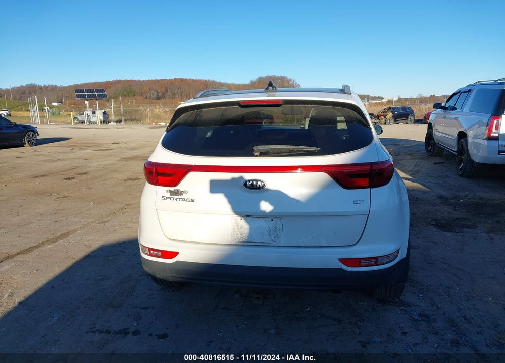 2017 KIA SPORTAGE EX VIN: KNDPNCACXH7287182