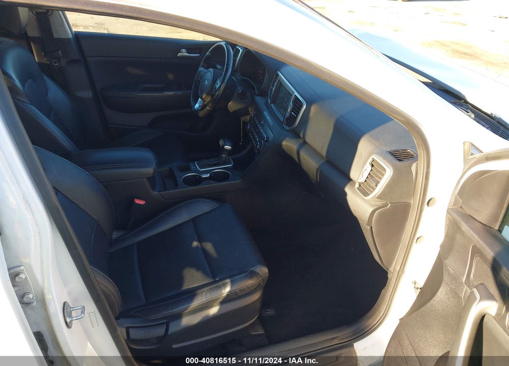 2017 KIA SPORTAGE EX VIN: KNDPNCACXH7287182