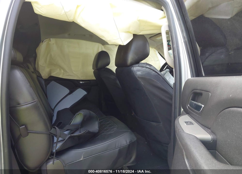 2011 CHEVROLET AVALANCHE 1500 VIN: 3GNTKFE3XBG385733