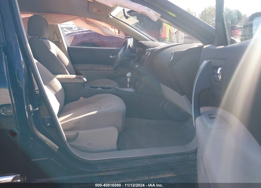 2015 NISSAN ROGUE SELECT S VIN: JN8AS5MT0FW672716