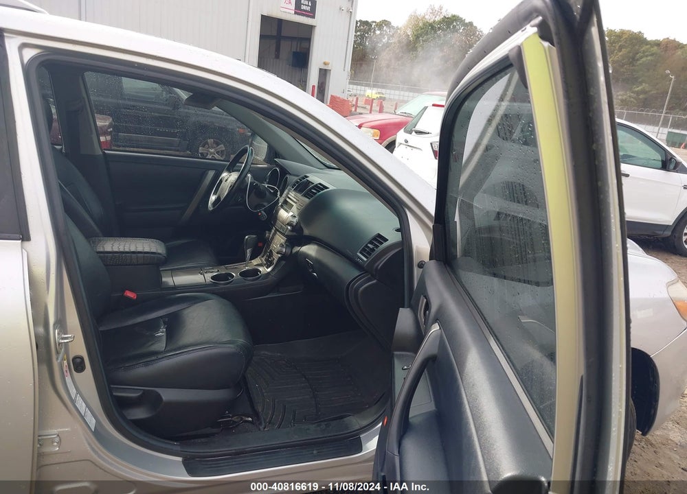 2010 TOYOTA HIGHLANDER SPORT VIN: 5TDEK3EH9AS006183
